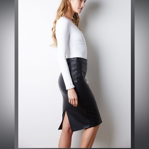 Bardot DONNA TUBE VEGAN LEATHER SKIRT IN BLACK, New with Tags - Picture 3 of 9